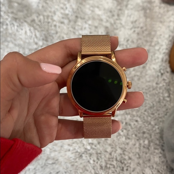 Fossil Women’s Rose Gold Mesh Smartwatch main image 2